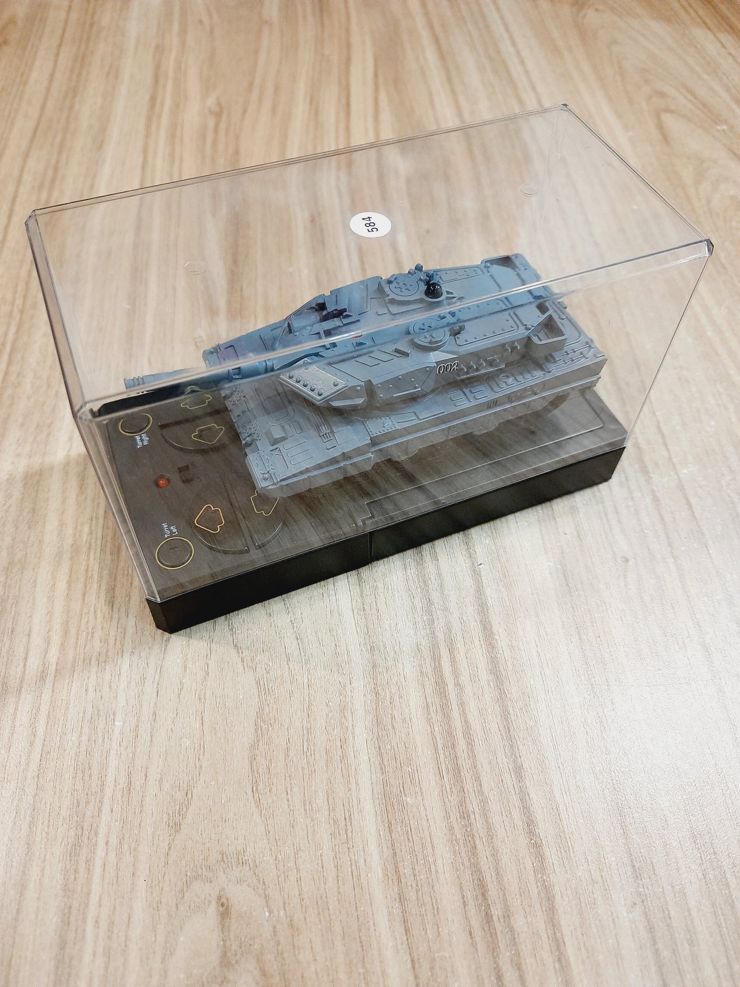 Remote Control Battle Tank Scale Model