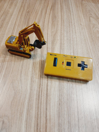 Remote Control Mini Excavator Scale Model