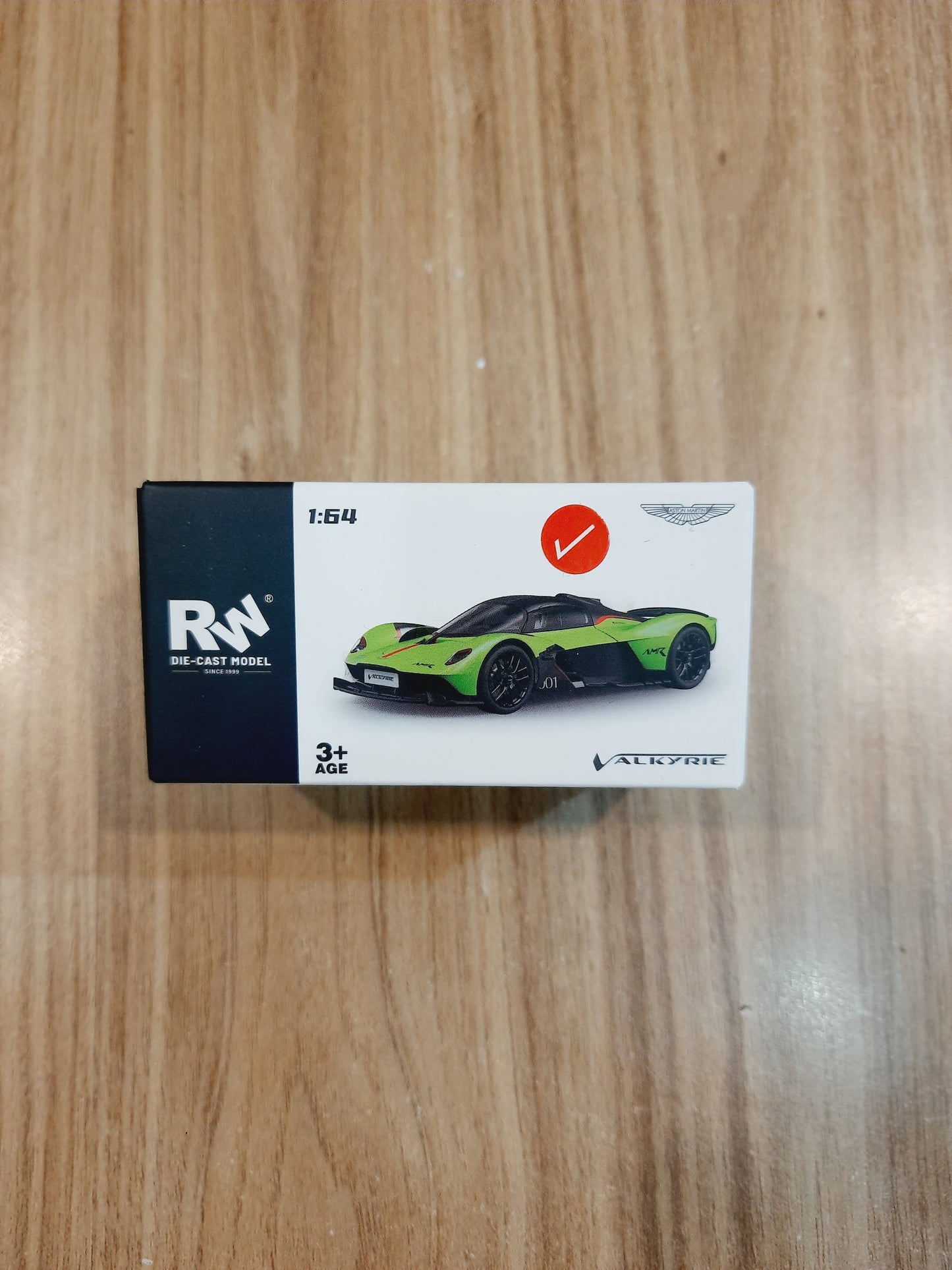 RW Aston Martin Valkyrie 1:64 Diecast Scale Model Car
