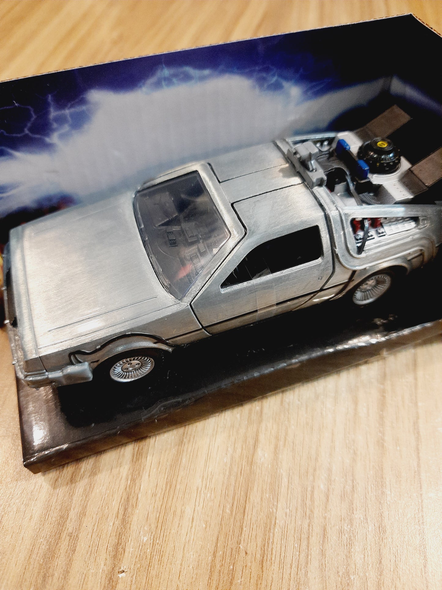 Jada Back To The Future TIme Machine Diecast Scale Model Car 1:32