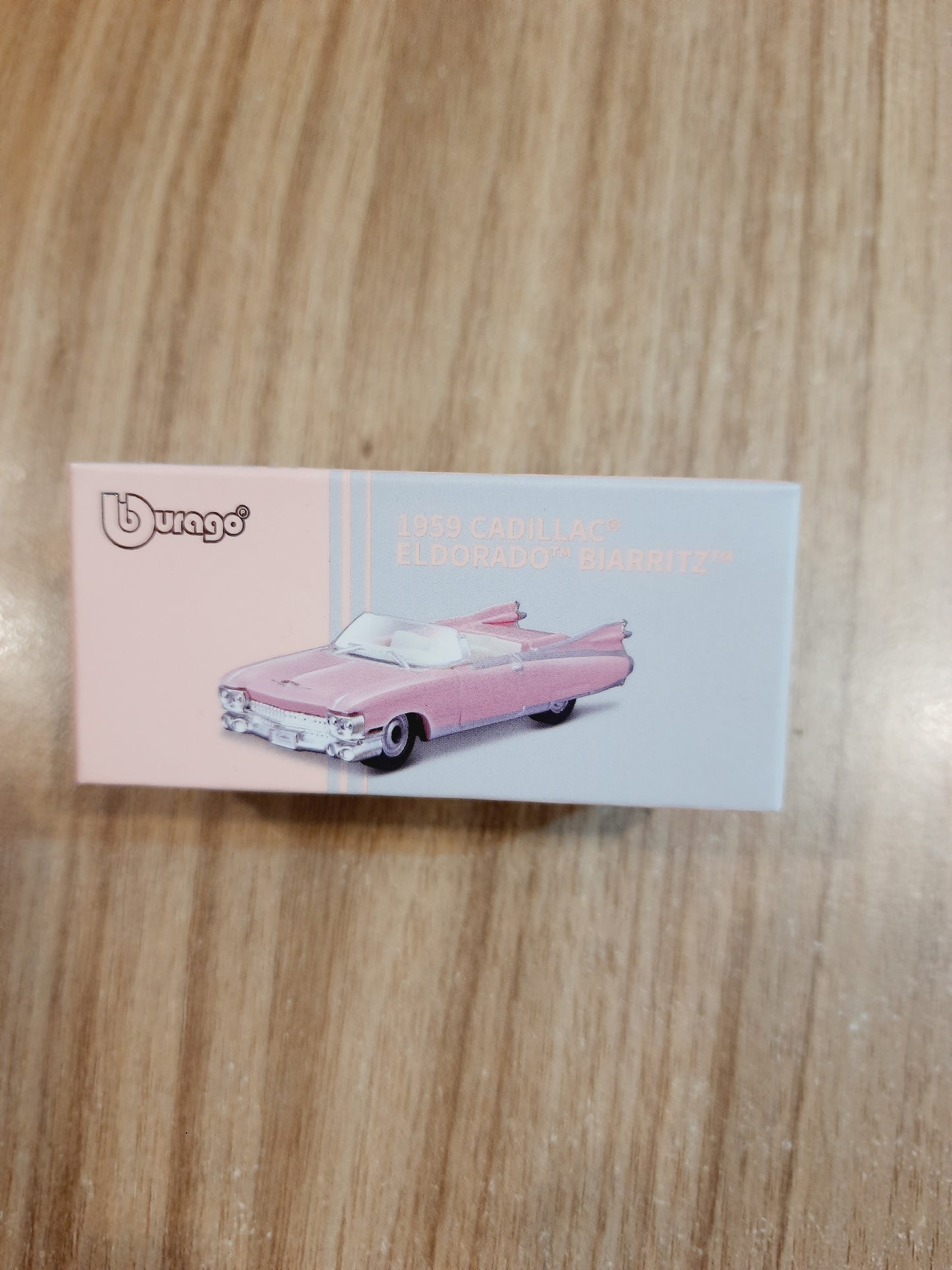 Bburago 1959 Cadillac Eldorado Biarritz 1:64 Licensed Diecast Scale Model Car