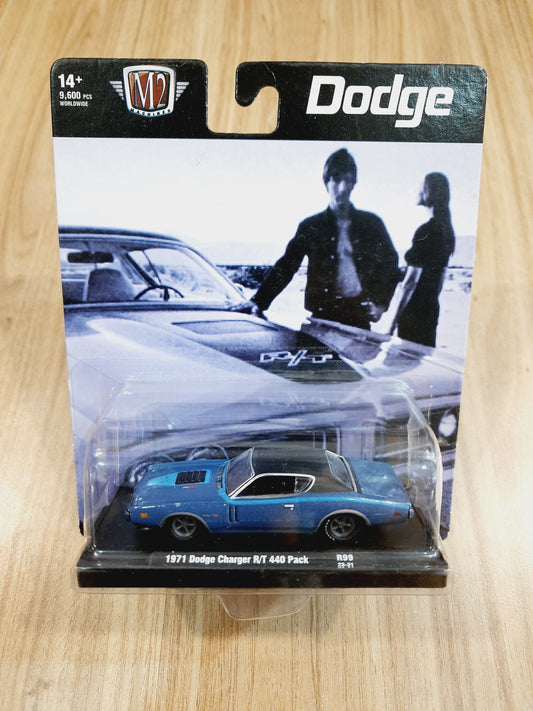 1971 Dodge Charger R/T 440 Pack M2 Machines 1:64 Diecast Scale Model Car