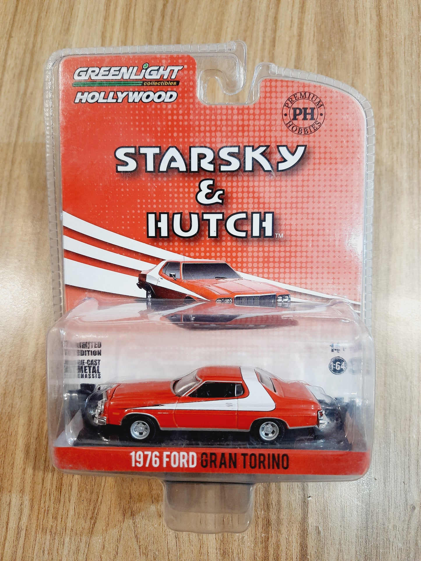 1976 Ford Gran Torino Greenlight 1:64 Diecast Scale Model Car