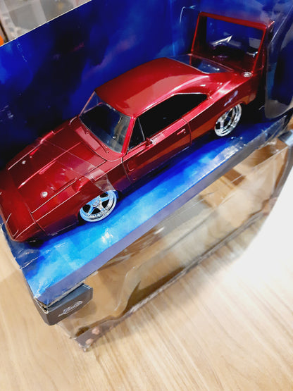 (Outer box damaged) Jada Fast & Furious - Dom's Dodge Charger Daytona 1:24 Diecast Scale Model Car