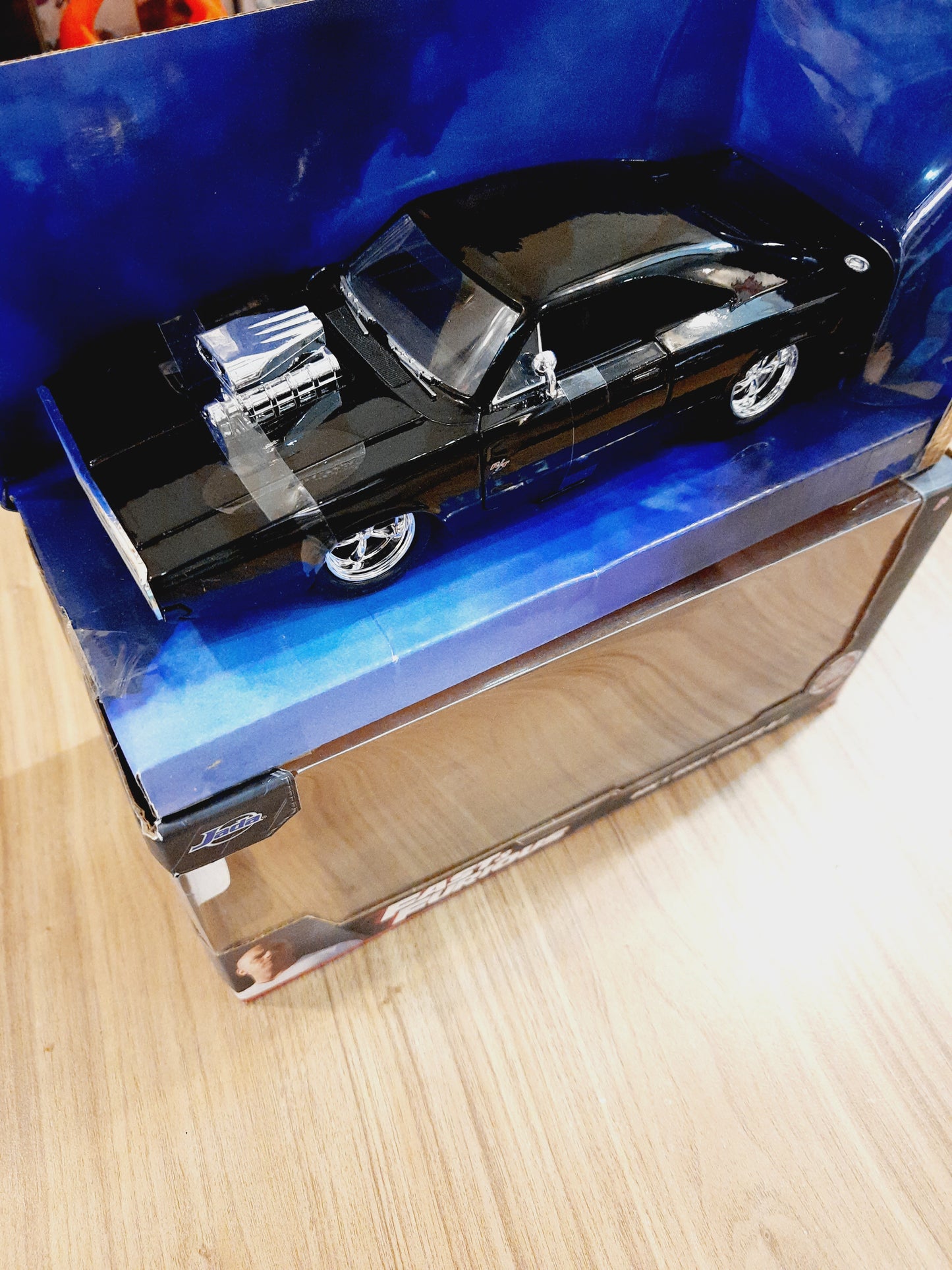 Jada Fast & Furious - Dom's Dodge Charger R/T 1:24 Diecast Scale Model Car