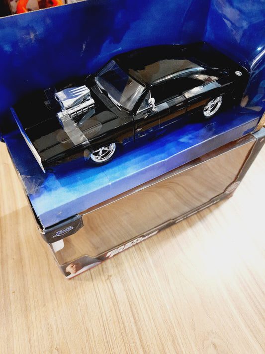 Jada Fast & Furious - Dom's Dodge Charger R/T 1:24 Diecast Scale Model Car