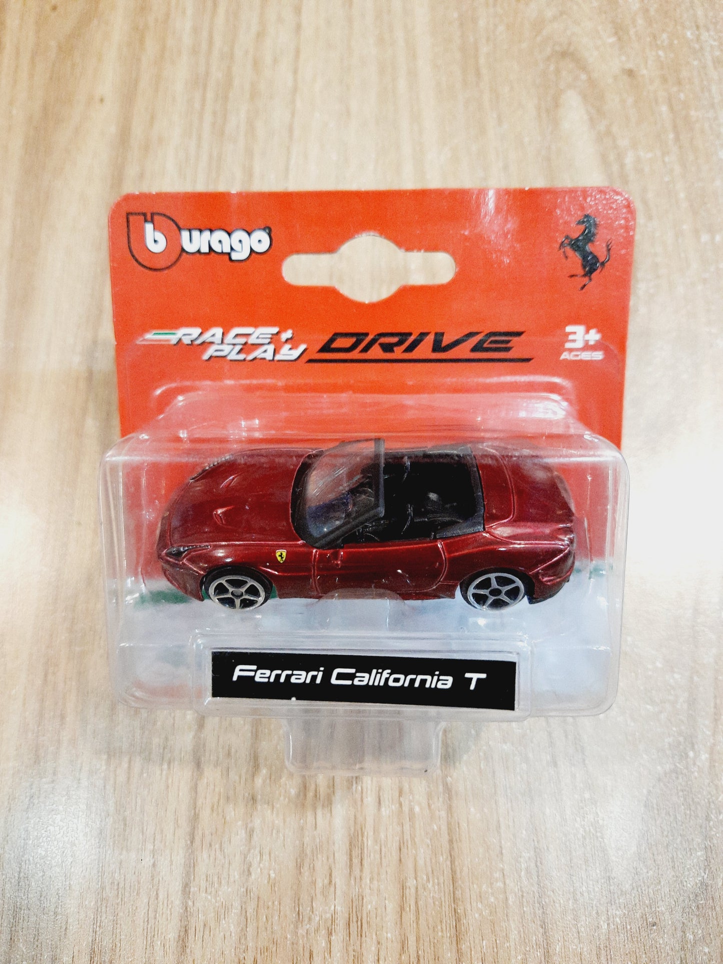 Bburago Ferrari California T 1:64 Licensed Diecast Scale Model Car