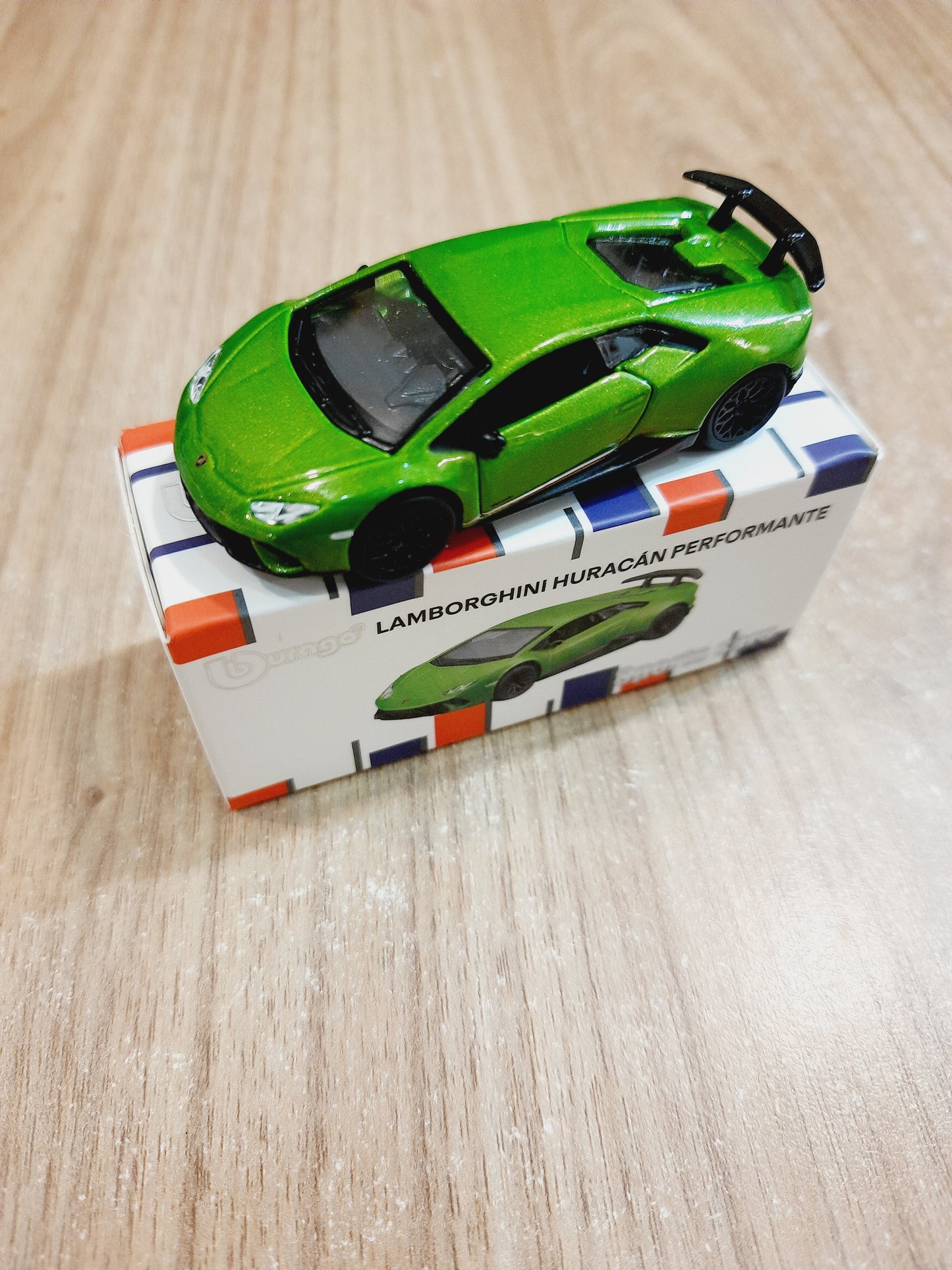 Bburago Lamborghini Huracan Performante 1:64 Licensed Diecast Scale Model Car
