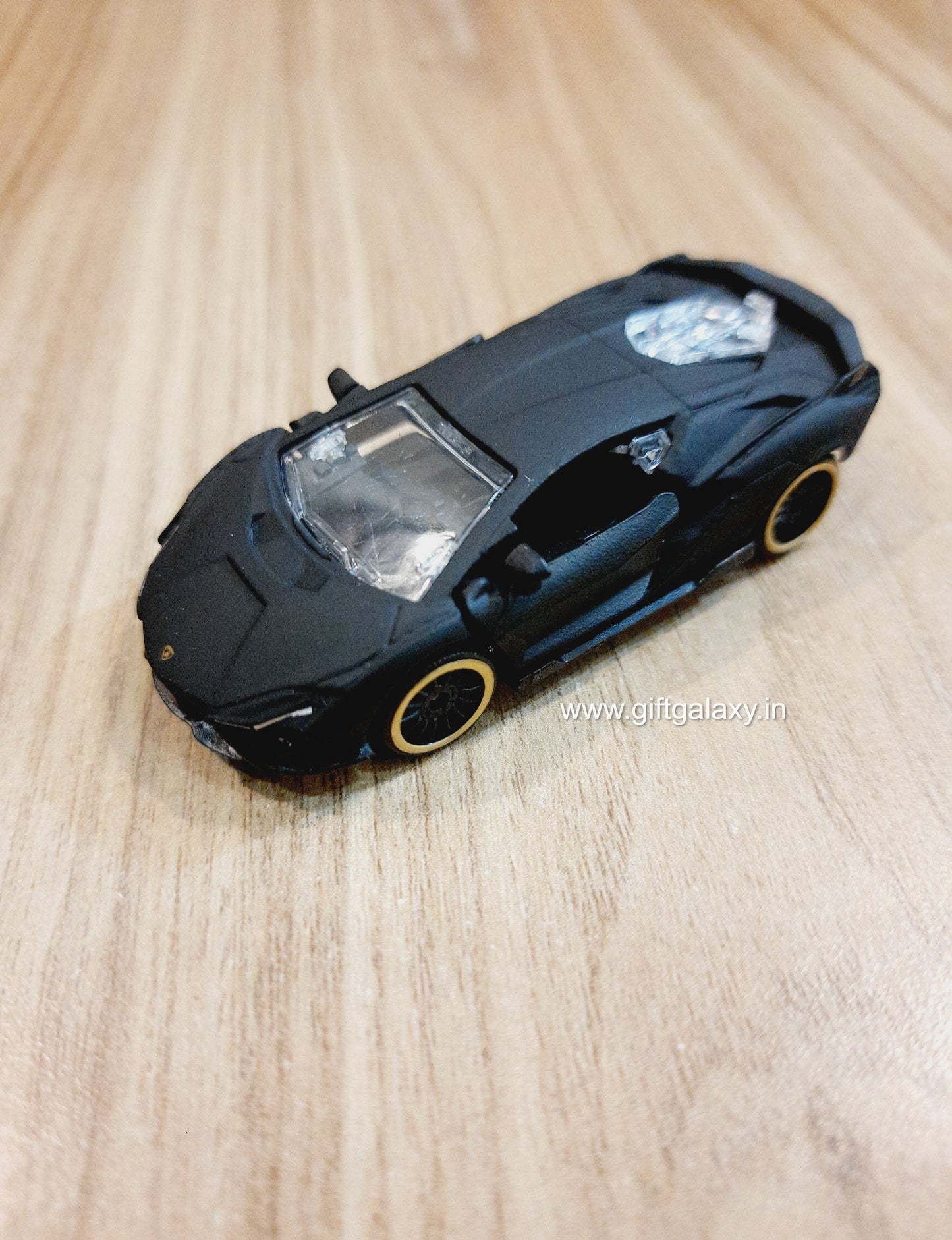 Majorette Black Edition 5 pack Diecast Scale Model (BK171125)