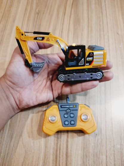 Mini Excavator RC Truck – 1:64 Diecast Remote Control Construction Vehicle