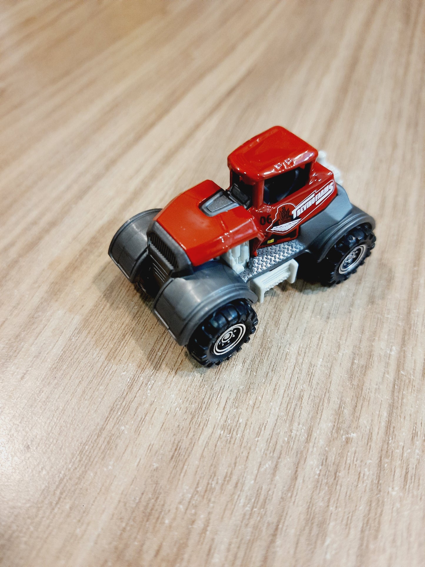 Matchbox 1:64 Exclusive Gift Pack Diecast Scale Models HVR81 JHM39