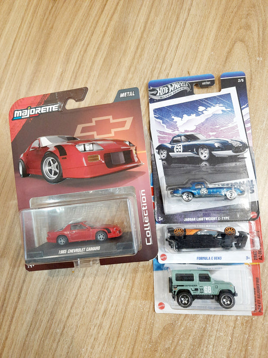 Hot Wheels & Majorette (combo pack of 4)