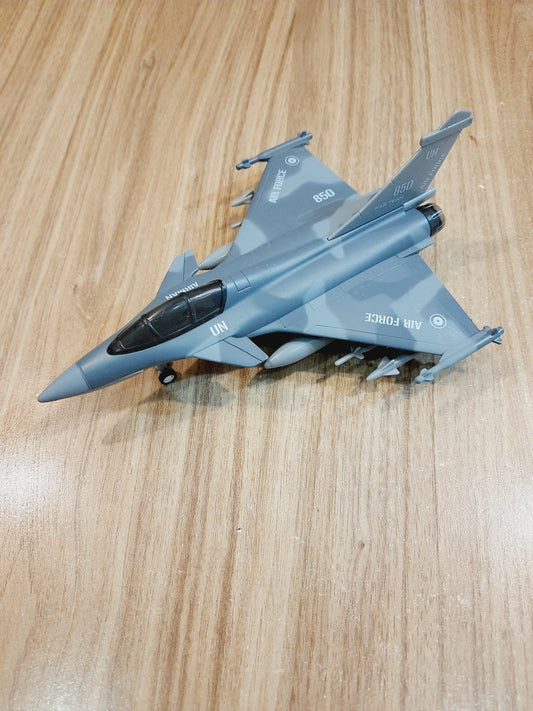 Fighter Jet Diecast Scale Model (18.5 cm)
