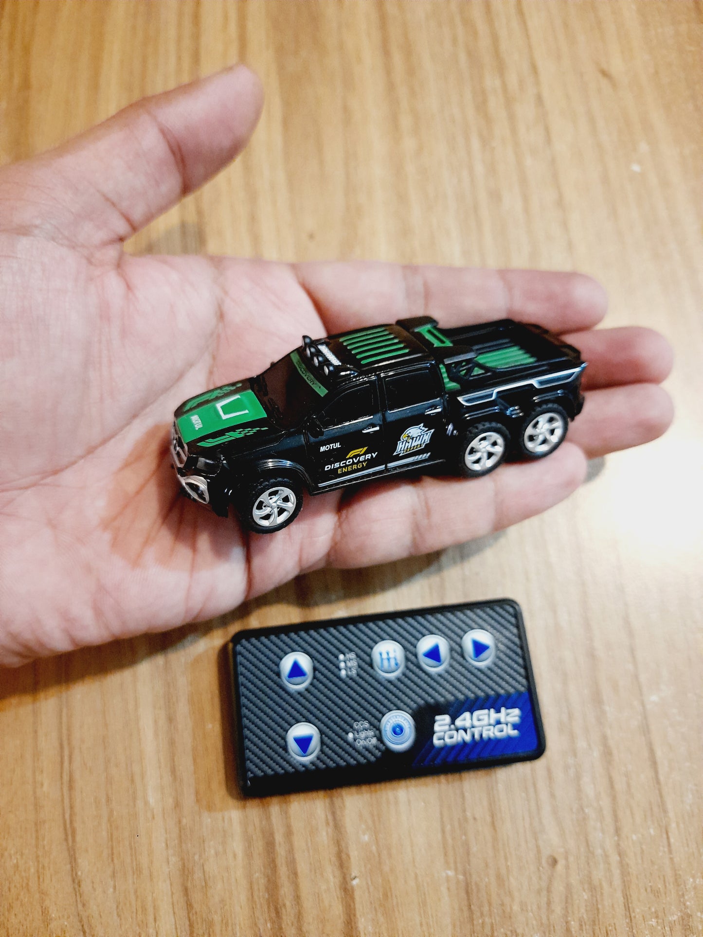 1:64 Mini Metal Remote Control Car – Rechargeable RC Toy Car with LED Lights | Diecast Scale Model for Kids & Collectors