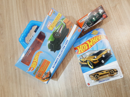 Hot Wheels 1:64 Ultimate Collector Case, (Free) Dimachinni Veloce & Matchbox 1965 Shelby Cobra 427