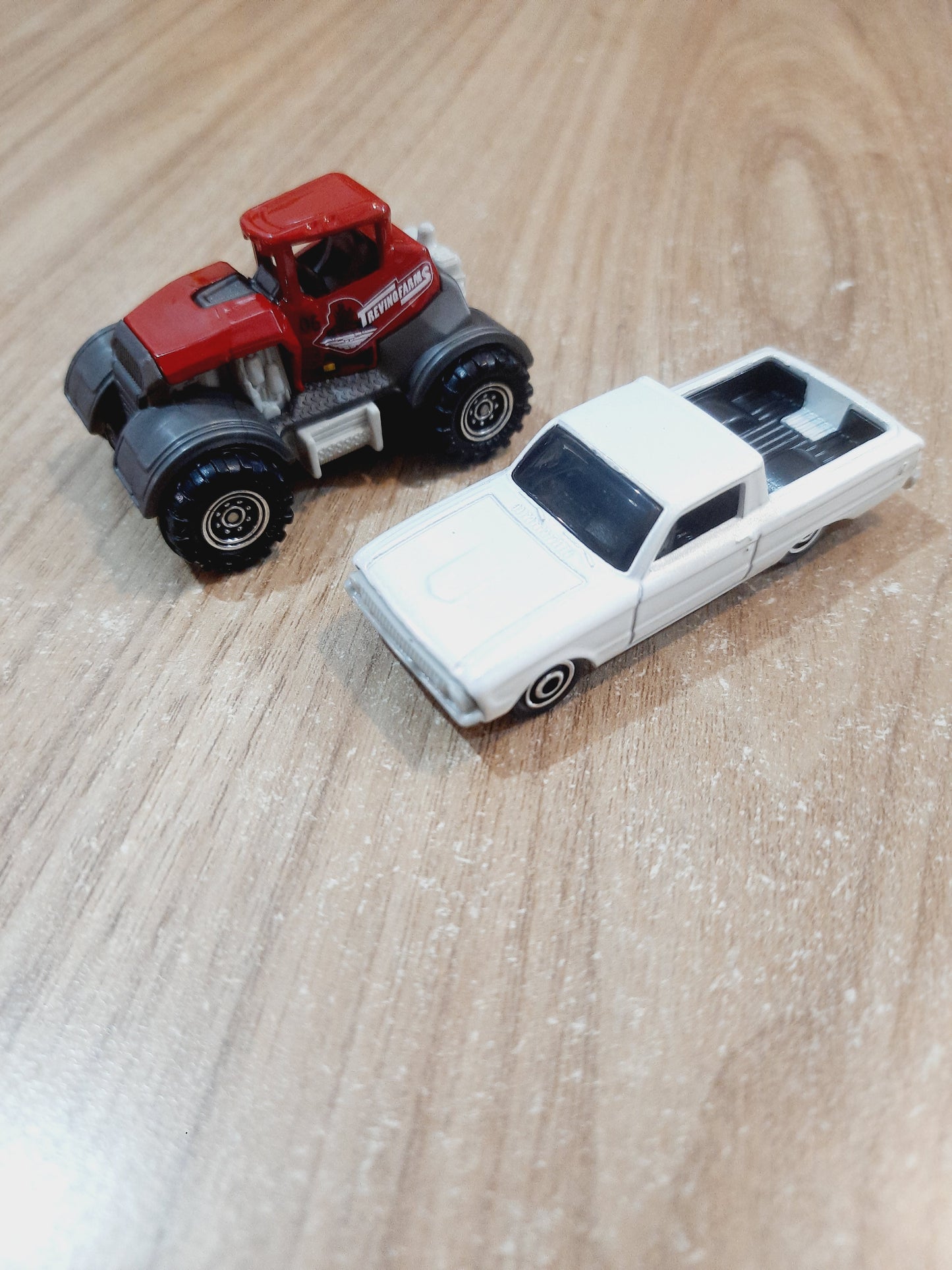 Matchbox 1:64 Exclusive Gift Pack Diecast Scale Models (Lose without box)