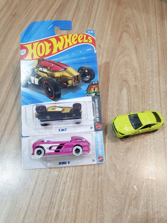 Hot Wheels Treasure Hunt 2 Jet Z, Deora ll & Metal Mercedes Amg Cle 53