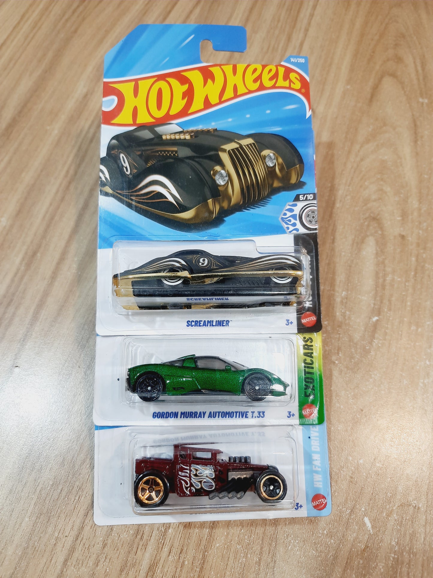 Hot Wheels Gordon Murray Automotive T.33, Screamliner & Bone Shaker