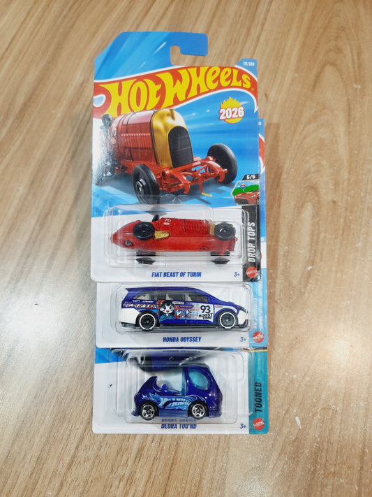 Hot Wheels Fiat Beast of Turin, Honda Odyssey & Deora Toond