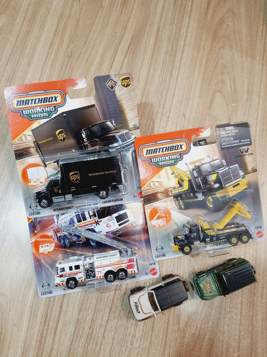 Matchbox International Durastar Box Truck, Western Star 6900 XD Wrecker, Pierce Quantum Aerial Ladder Truck & Metal  Ford Bronco Wildtrak | Mercedes Benz G500