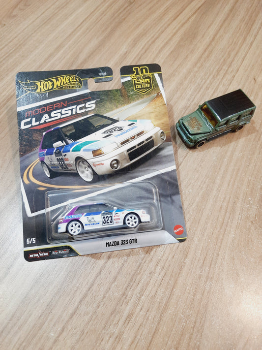 Hot Wheels Modern Classics Mazda 323 GTR & Metal Mercedes Benz G 500