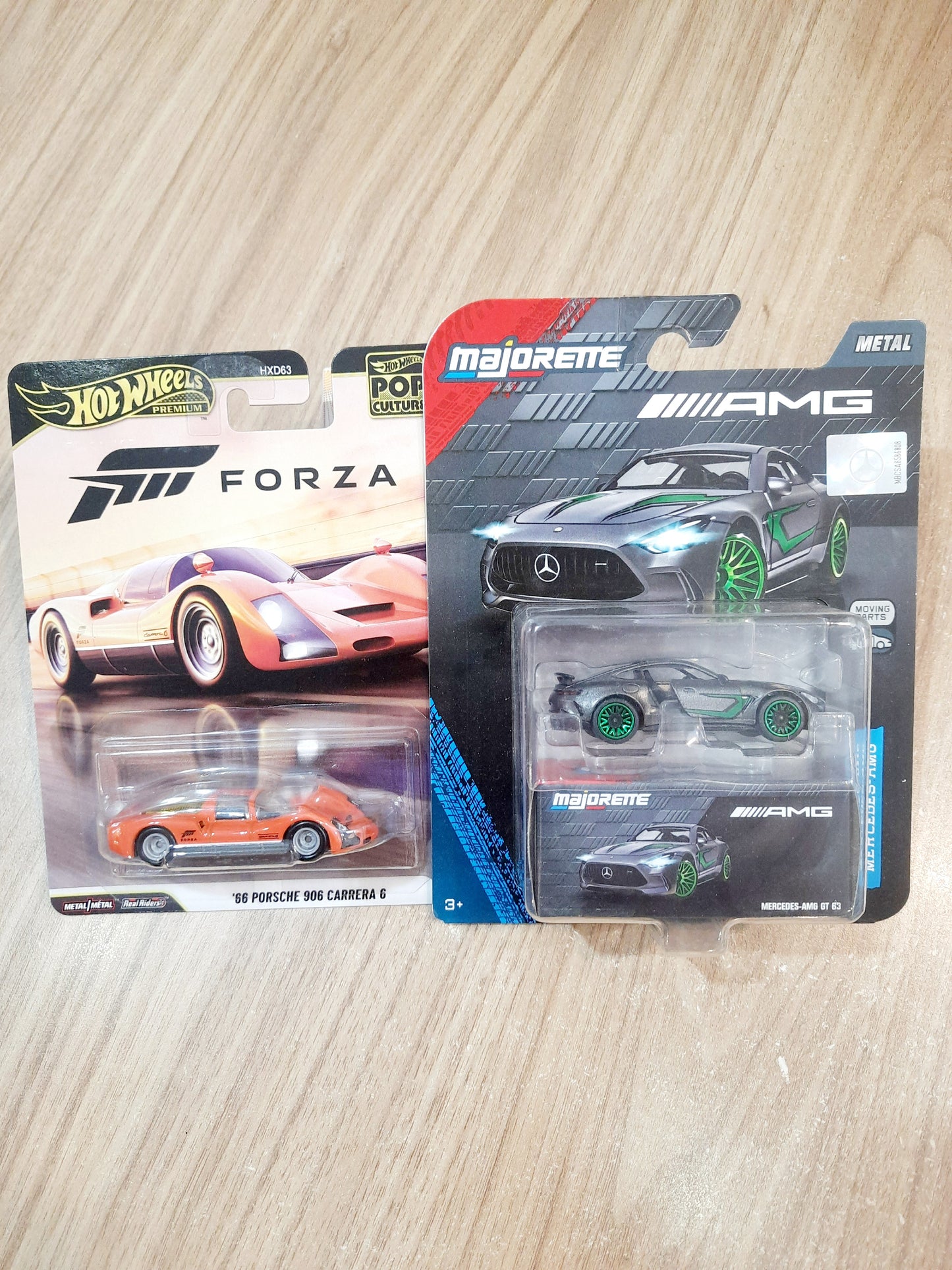 Hot Wheels Pop Culture & Majorette (combo pack)