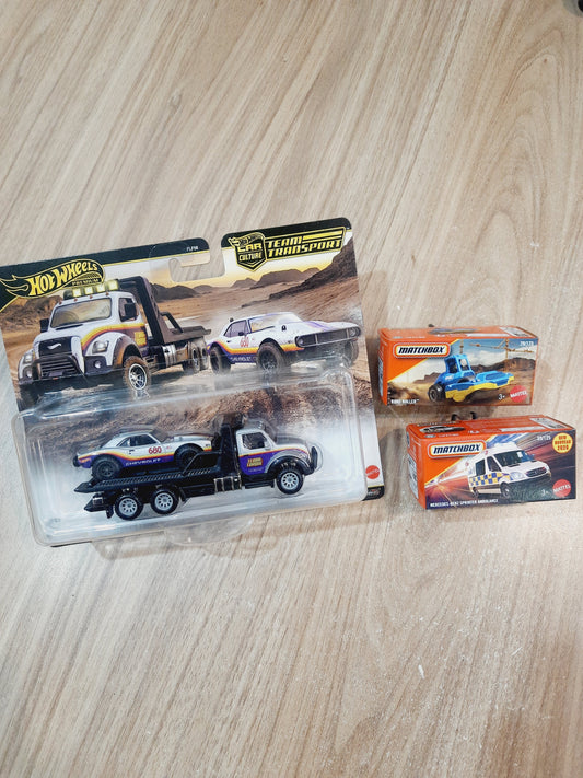Hot Wheels Team Transport 67 Off Road Tout Terrain Camaro, Terra Torque & Matchbox Road Roller, Mercedes Benz Sprinter Ambulance