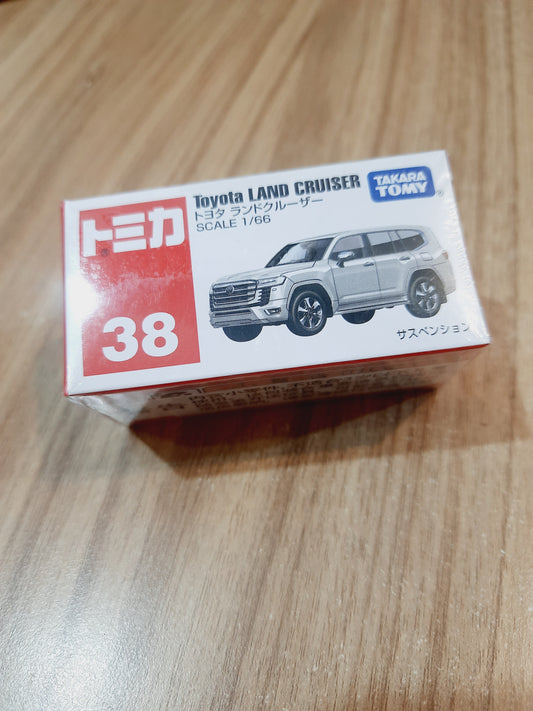 Tomica 38 Toyota Land Cruiser 1:66 TAKARA TOMY Diecast Scale Model Car