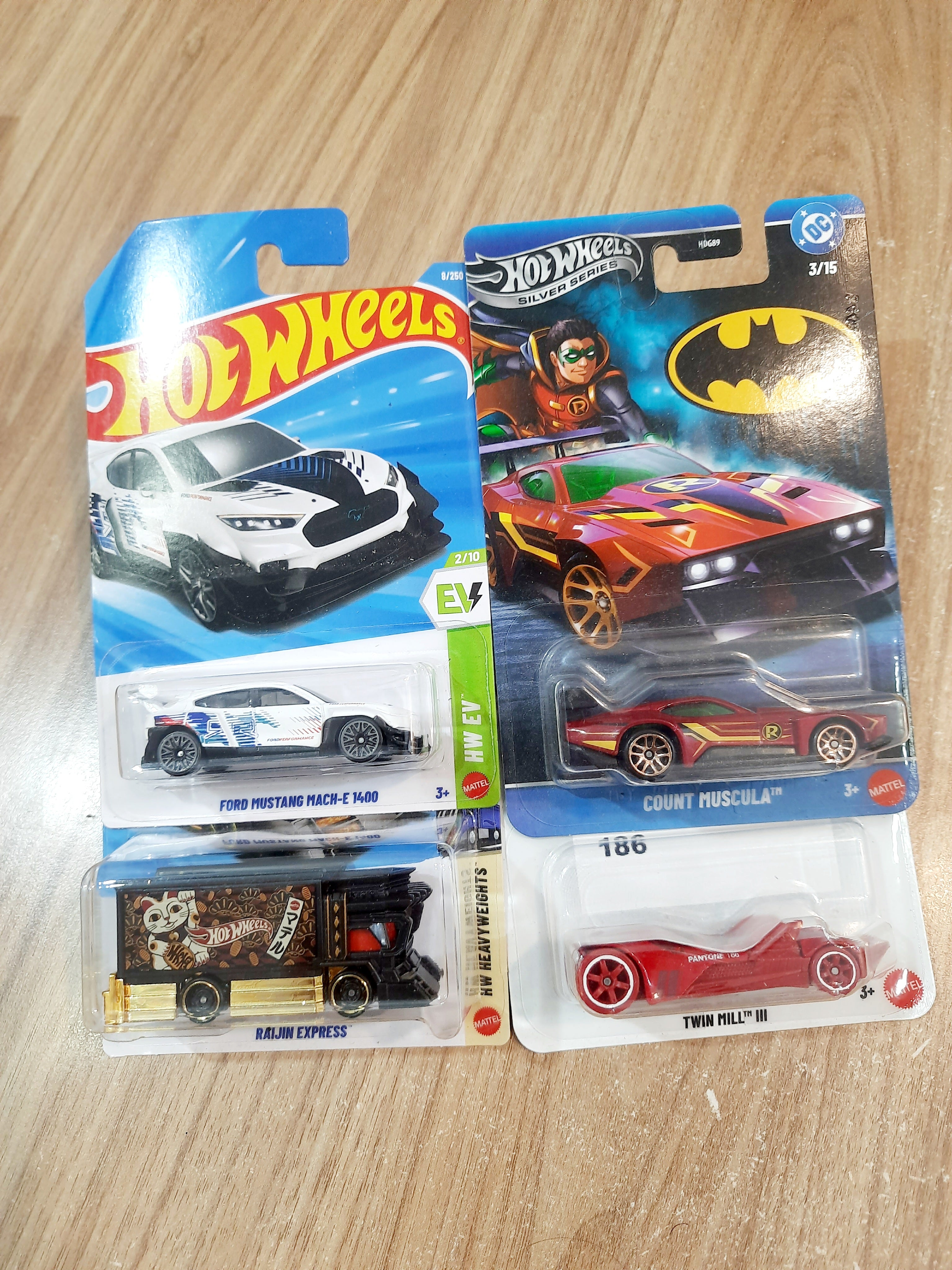 Hot Wheels Ford Mustang Mach E 1400, Raijin Express, Count Muscula