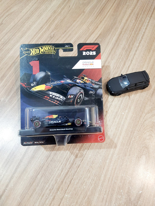 Hot Wheels Premium Formula 1 2025 Oracle Red Bull Racing #1 & Lose Metal Mercedes Amg A 35