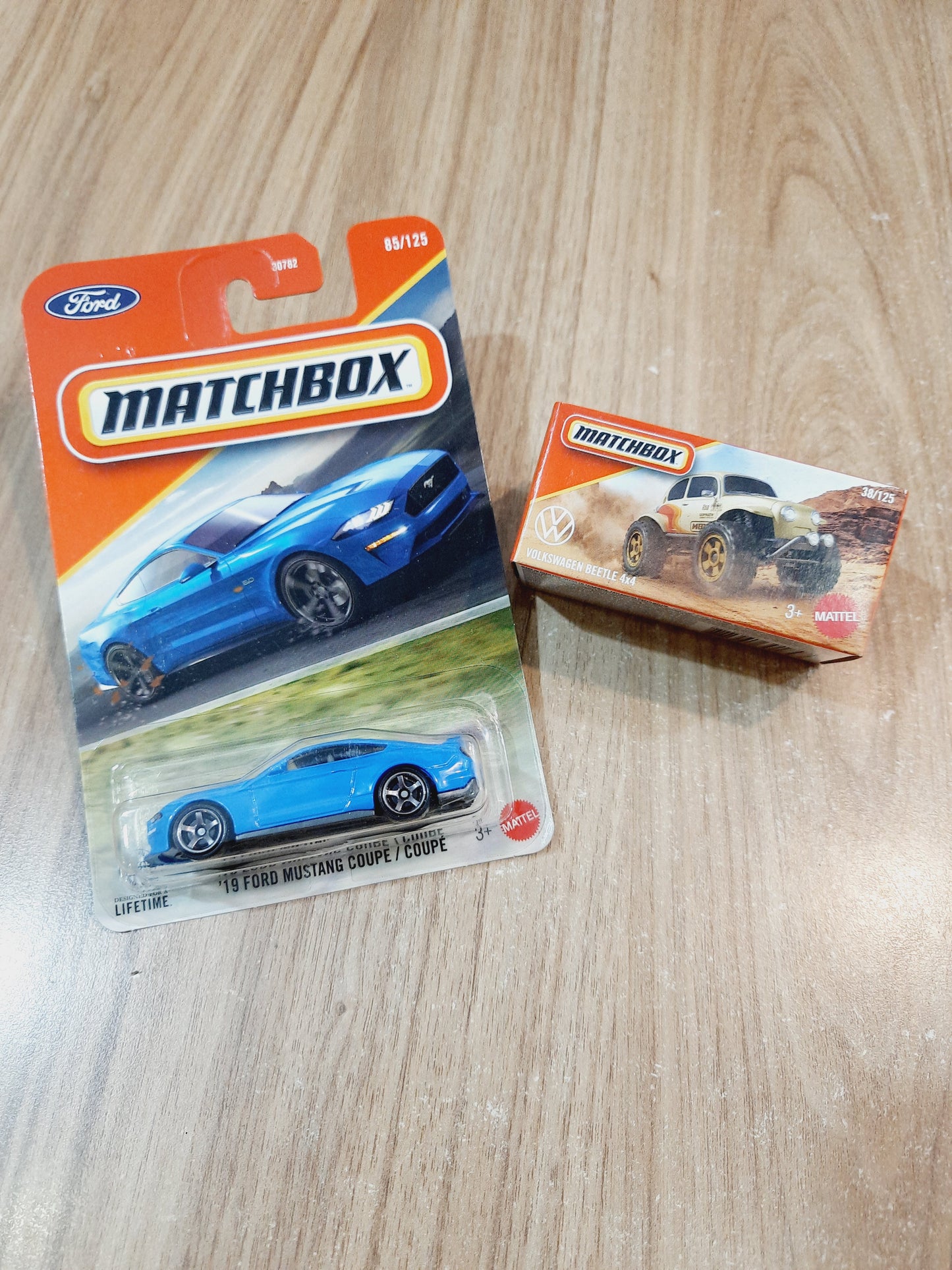 Matchbox 19 Ford Mustang Coupe & Volkswagen Beetle 4x4 Diecast Scale Model