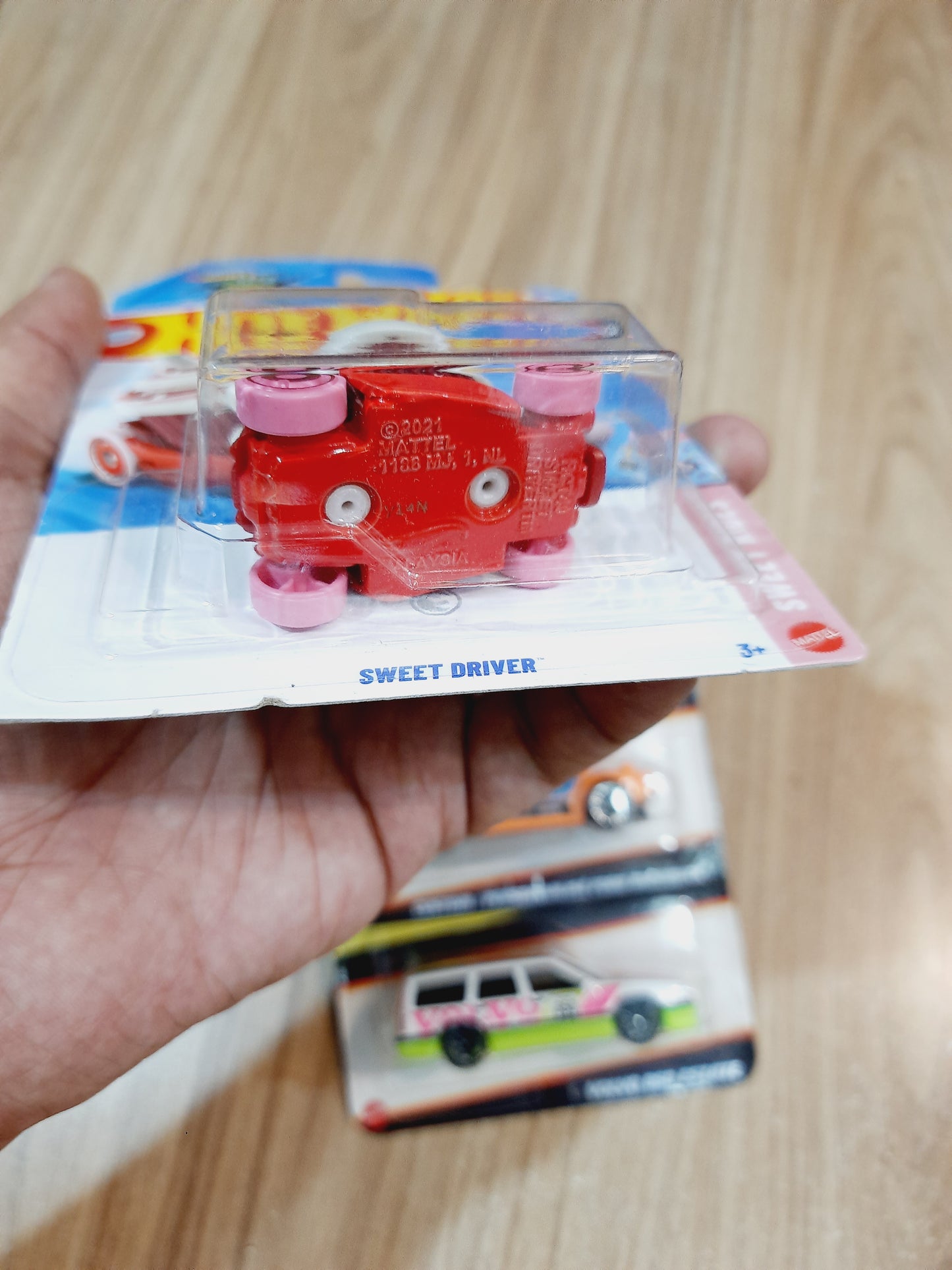 Hot Wheels Treasure Hunt Sweet Driver, Neon Custom Ford Maverick & Volvo 850 Estate