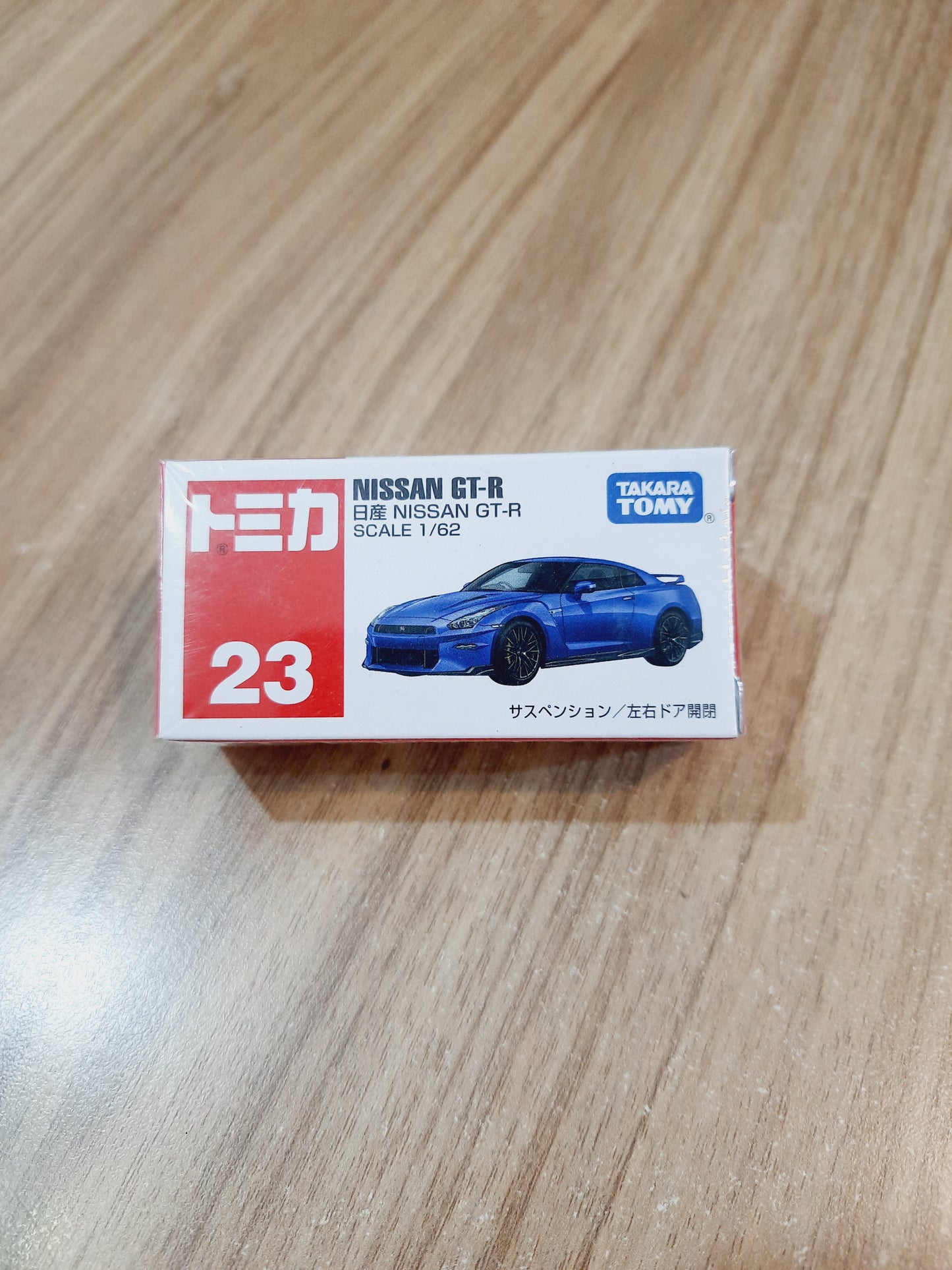 Tomica Nissan GT R TAKARA TOMY 23 1:62 Diecast Scale Model Car