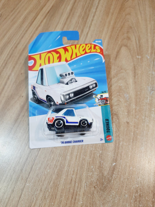 Hot Wheels 70 Dodge Charger Diecast Scale Model