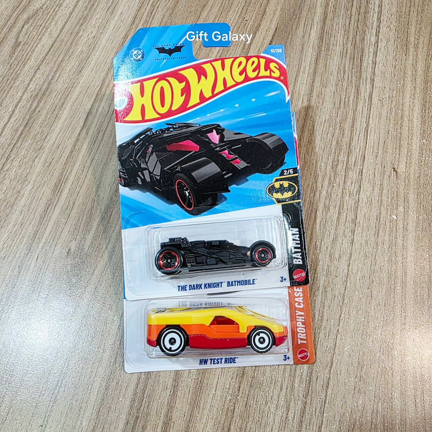 Hot Wheels The Dark Knight Batmobile & HW Test Ride