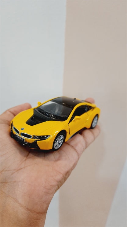 Kinsmart BMW i8 Diecast Scale Model 1:36 | Hybrid Sports Car Collectible