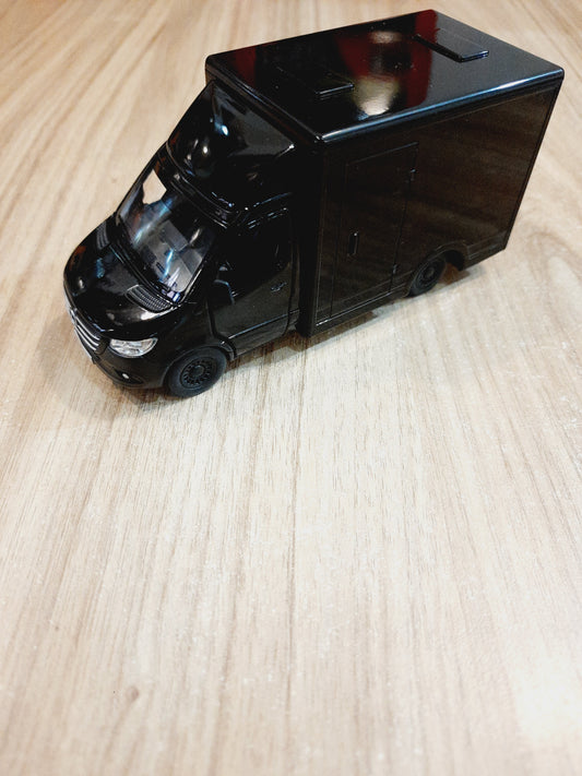 Kinsmart Mercedes-Benz Sprinter Diecast Scale Model 1:48 | Classic Van Collectible
